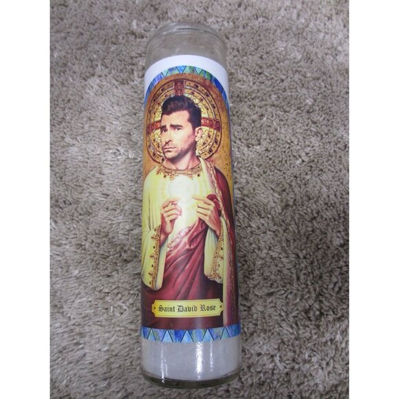 SCHITTS CREEK SAINT DAVID ROSE CANDLE NEW - Picture 1 of 5